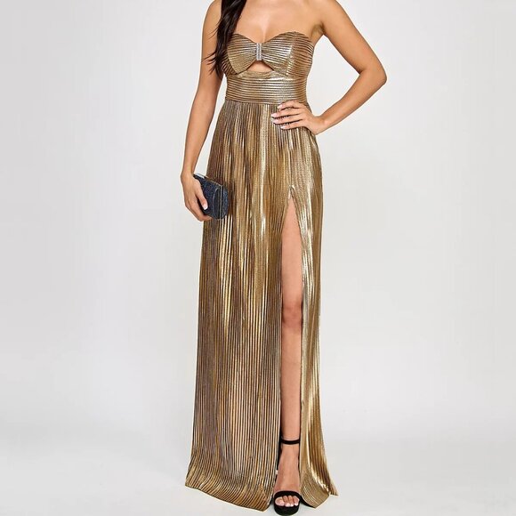 Emerald Sundae Juniors' Metallic Embellished Cutout Gown Gold Size XL - Picture 4 of 5